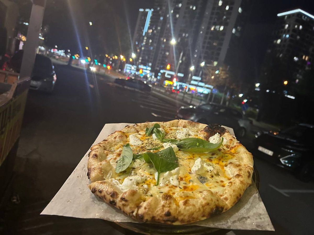 Фото пиццерии Napoli пицца из печи